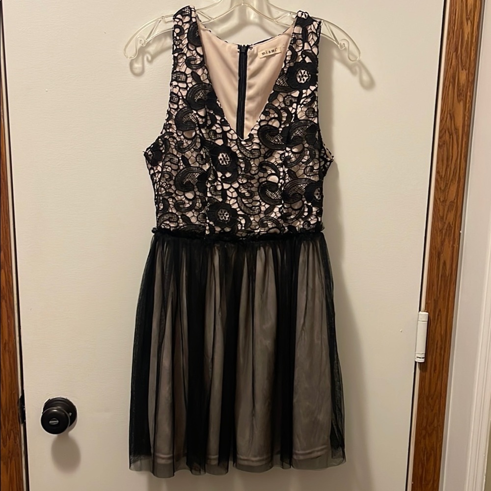 Mi Ami Black and Cream Embroidered Lace Dress Size XS